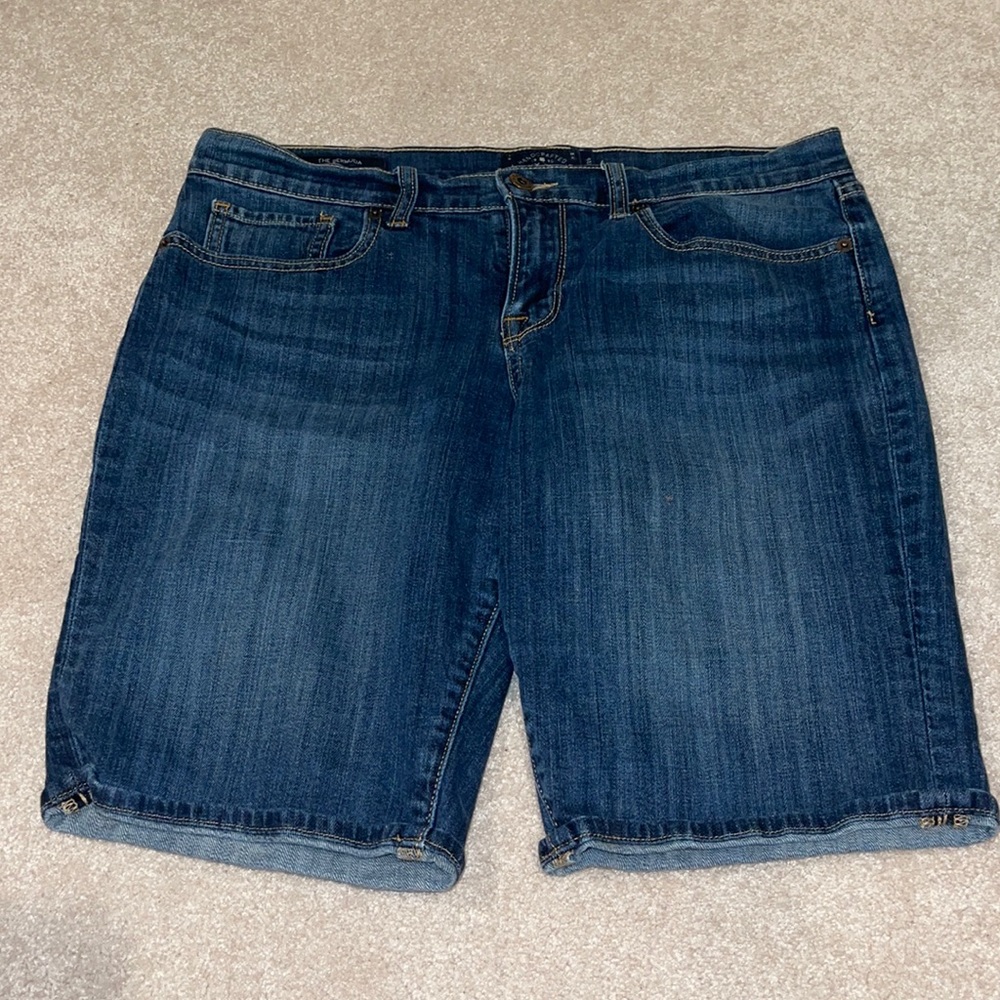 Lucky Brand Bermuda women’s denim shorts size 8 /29